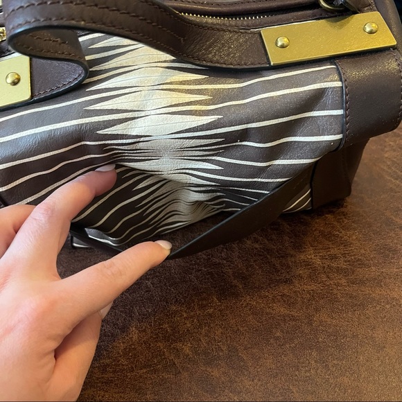 Tory Burch one of a kind brown and white top handle bag - Picture 14 of 16